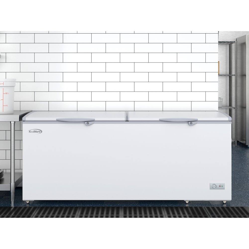 76 in. Commercial Chest Freezer 20 cu ft.. Picture 4