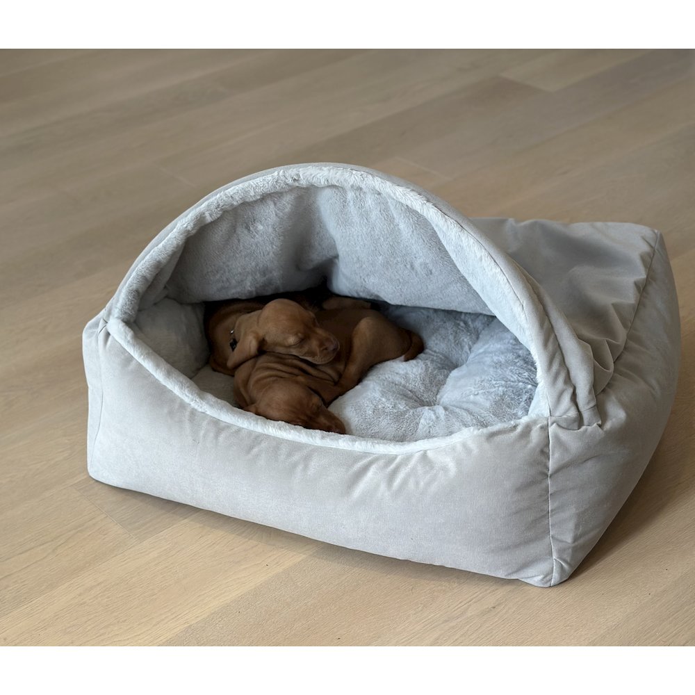 Canopy Bed For Dogs in Cloud Fabric Finish Size - XL. Picture 5