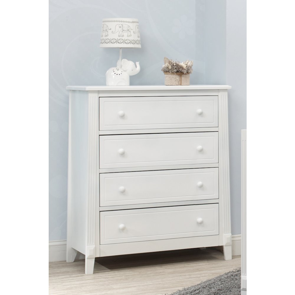 Sorelle Berkley 4 Drawer Chest,White Color. Picture 2