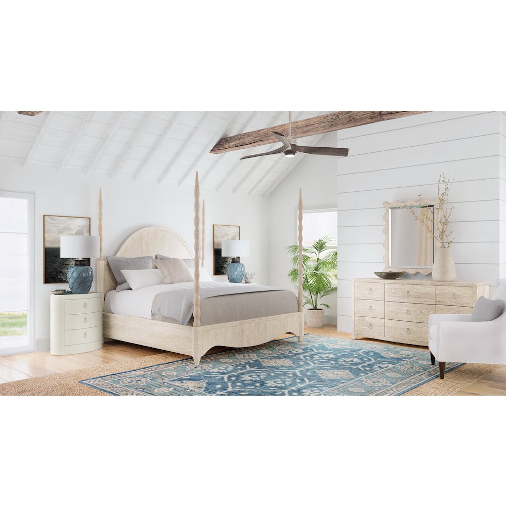 Hooker Furniture Serenity Jetty King Poster Bed in White Wood. Picture 4