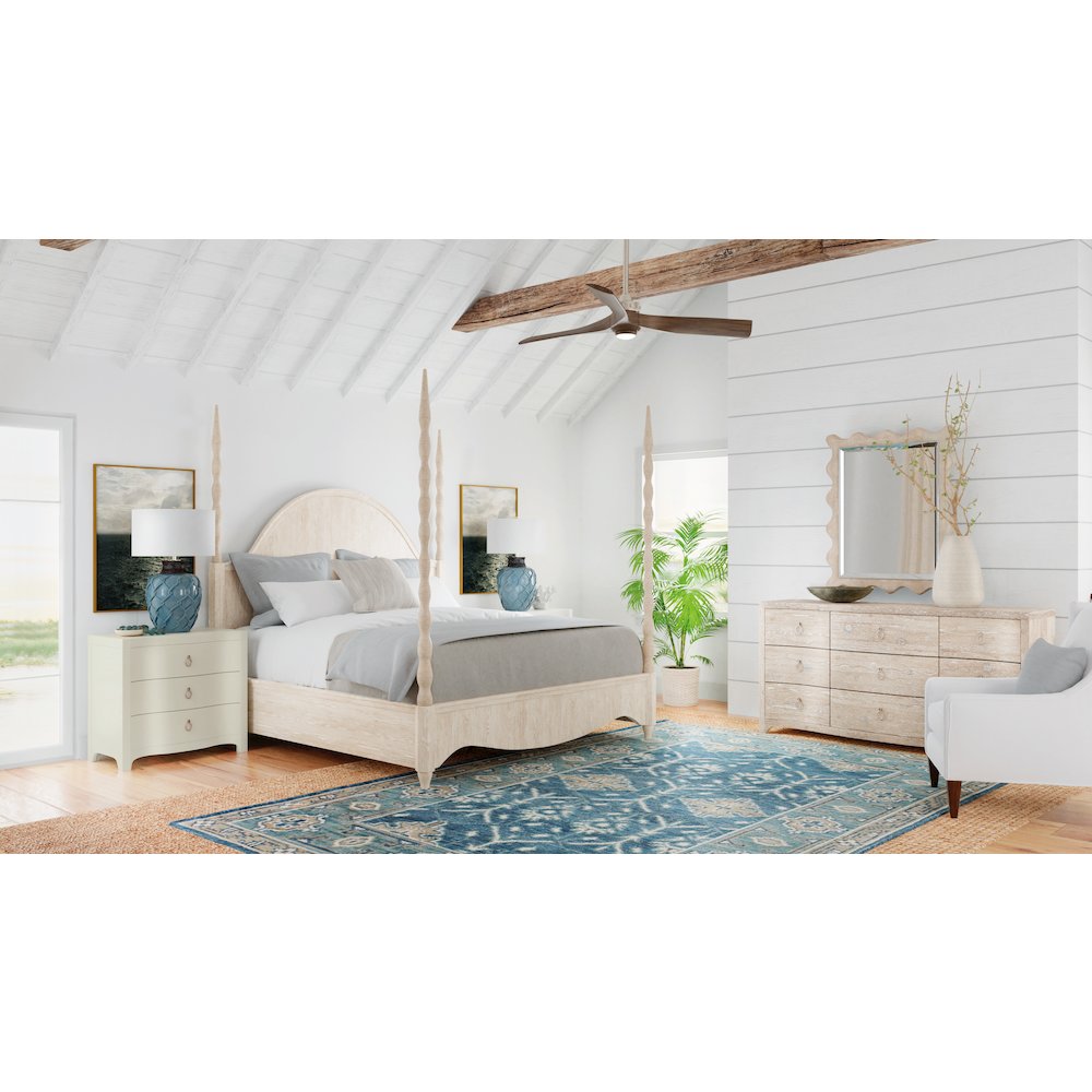 Hooker Furniture Serenity Jetty King Poster Bed in White Wood. Picture 3