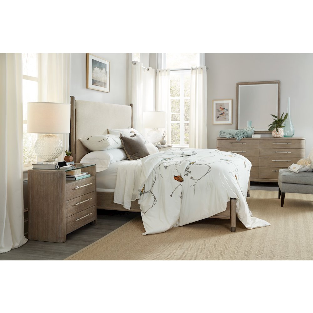 Affinity 8-Drawer Wood Bedroom Dresser in Gray by Hooker Furniture. Picture 5