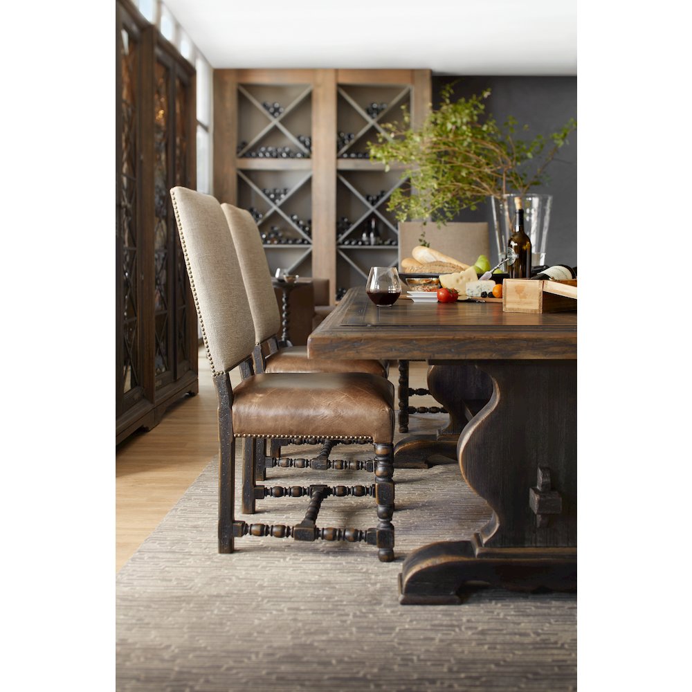 Hooker Furniture Hill Country Comfort Upholstered Side Chair. Picture 3