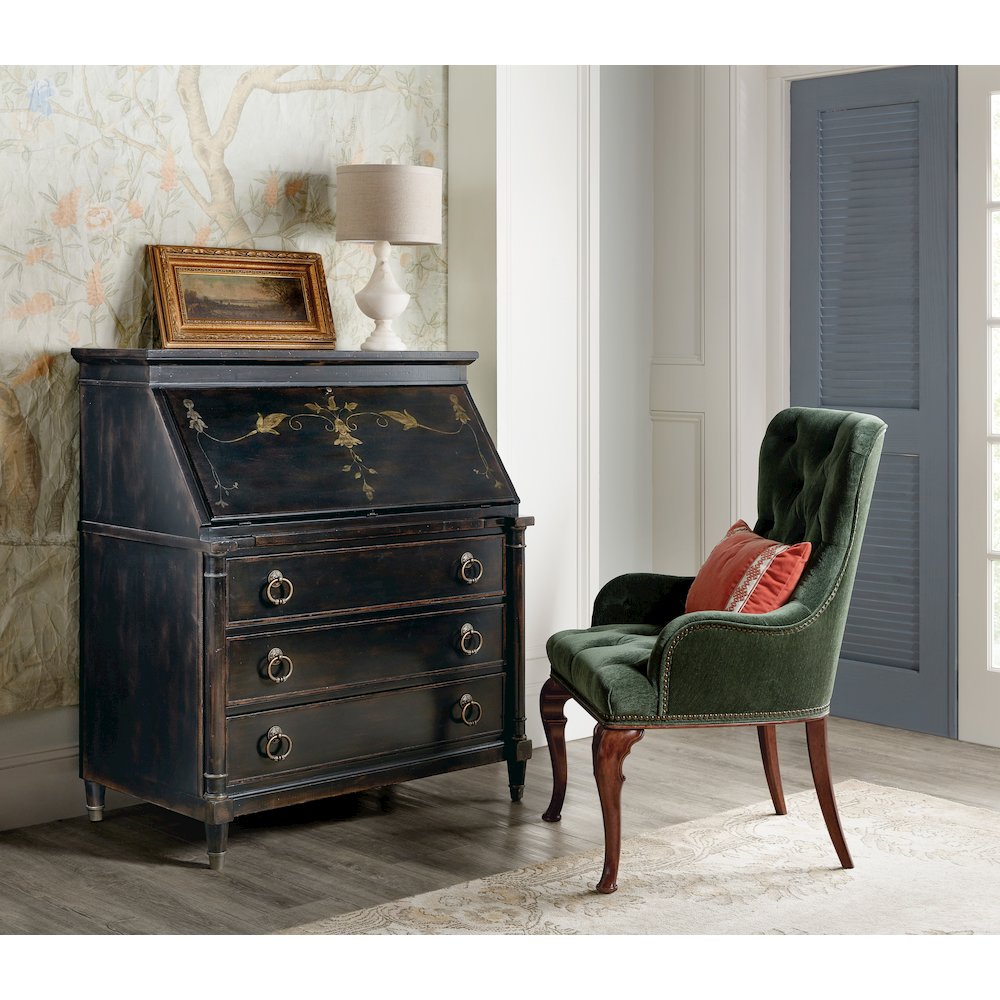 Charleston Upholstered Host Chair in Green Fabric by Hooker Furniture. Picture 5
