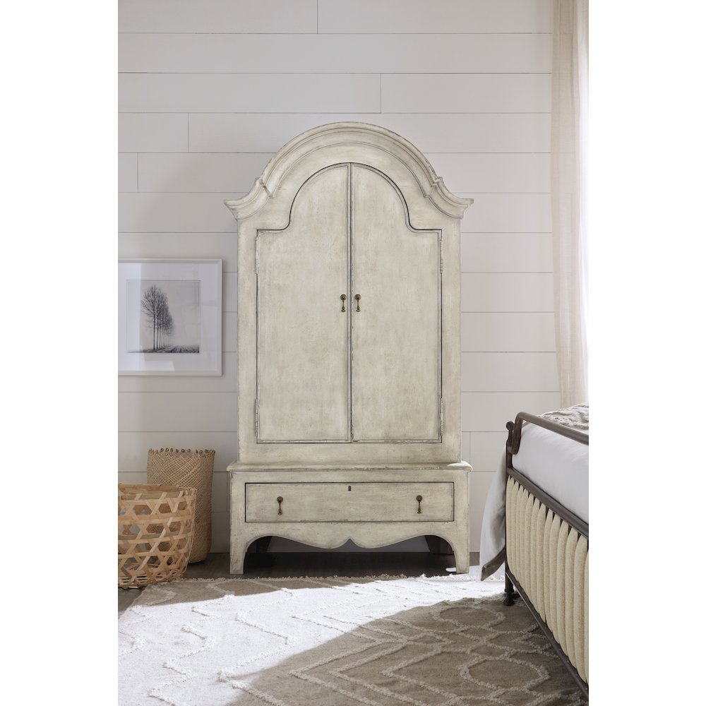 Hooker Furniture Bedroom Ciao Bella Wardrobe. Picture 4