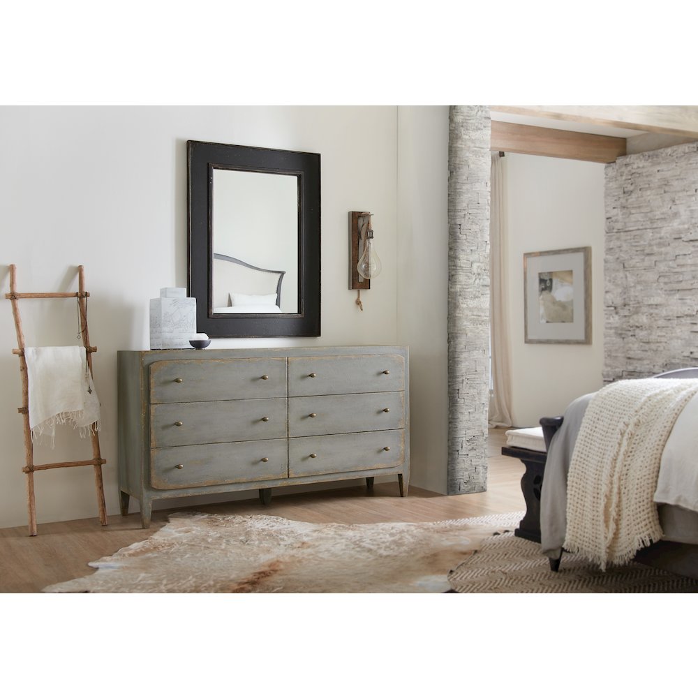 Ciao Bella Six-Drawer Wood Dresser in Speckled Gray by Hooker Furniture. Picture 4