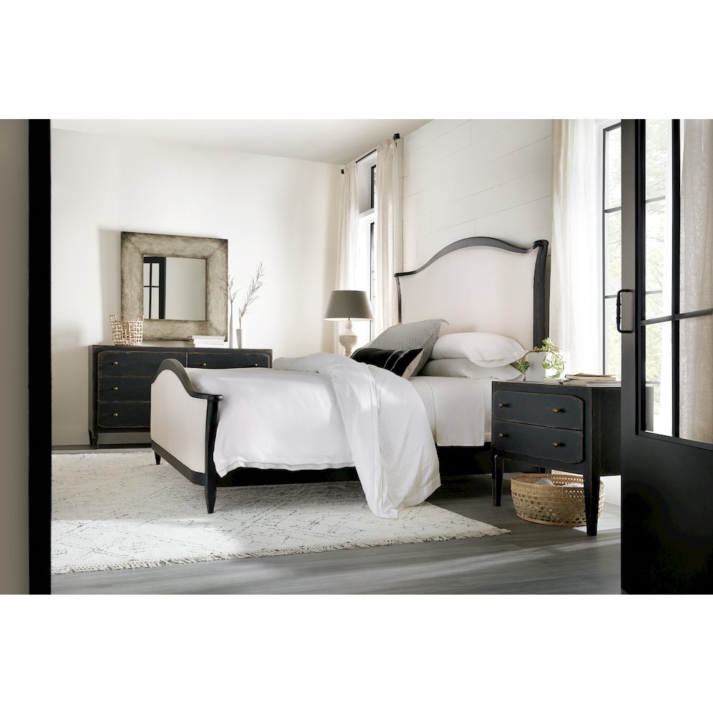 Ciao Bella 6 Drawer Wood Dresser in Distressed Black Finish by Hooker Furniture. Picture 4
