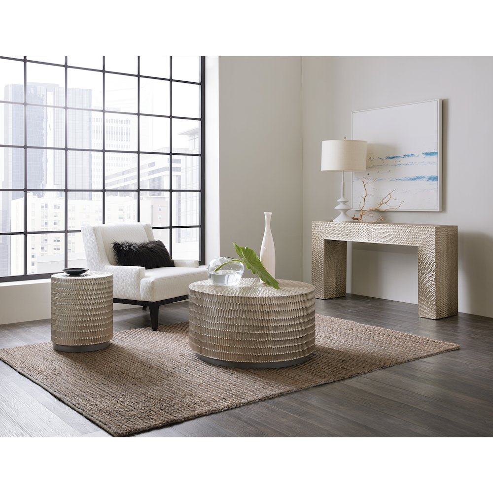 Tivoli Console Table. Picture 2