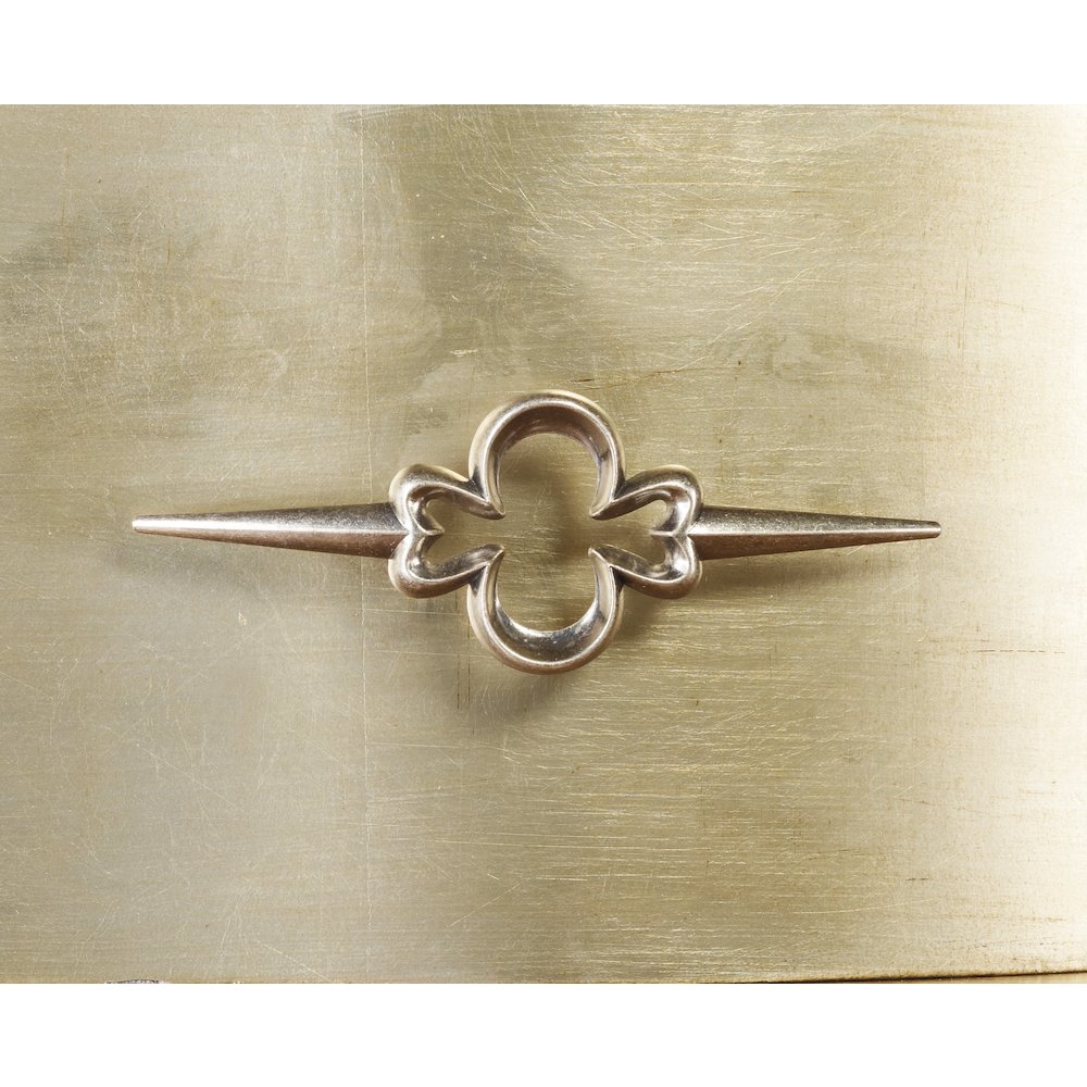 Sanctuary 3-Drawer Wood Shaped-Front Gold Accent Chest by Hooker Furniture. Picture 2