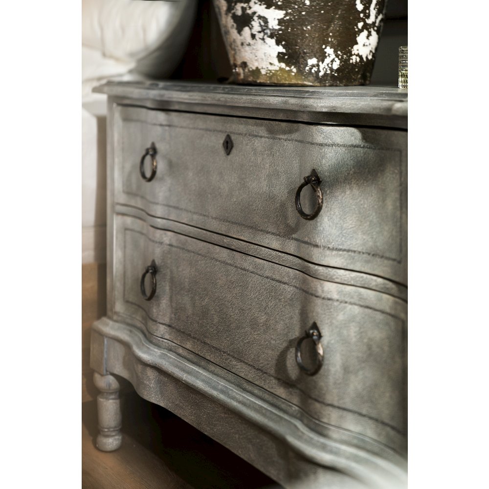 Hooker Furniture Bedroom Boheme Verbena Bachelors Chest. Picture 5