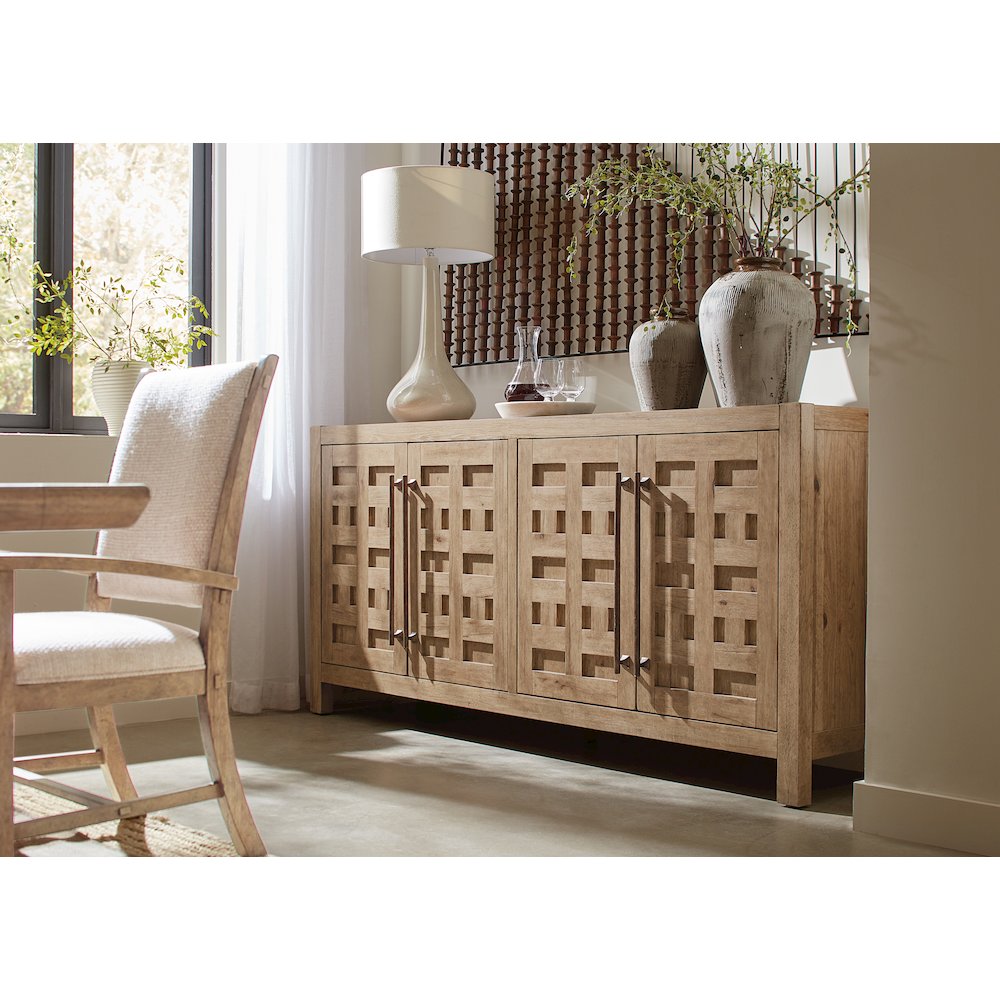 Vineyard Row Buffet in Light Natural Wood by Hooker Furnishings. Picture 6