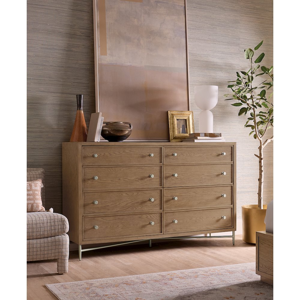 Sonnet Eight-Drawer Dresser in Medium Brown Wood by Hooker Furnishings. Picture 6