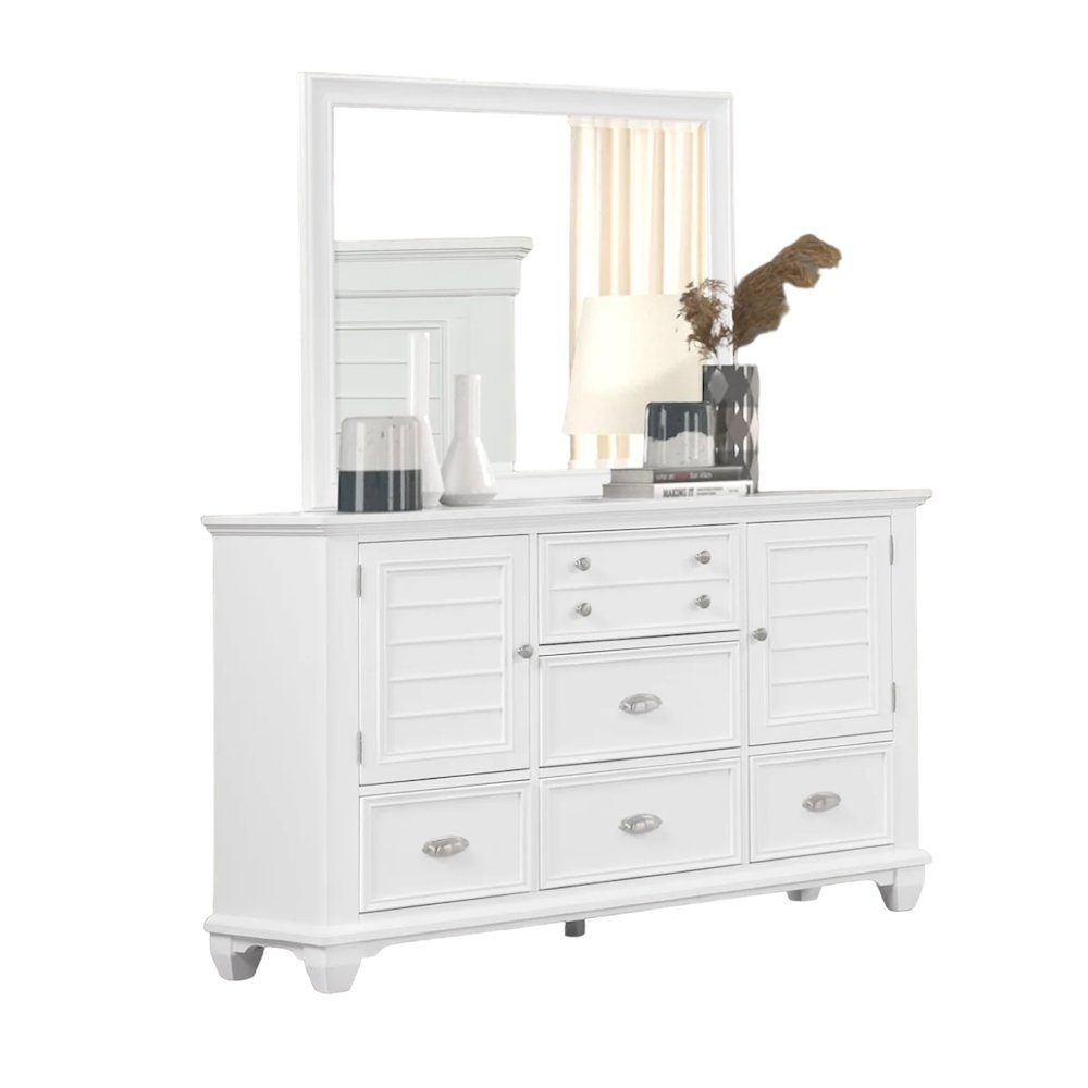 Jamestown Door Chest- White. Picture 1