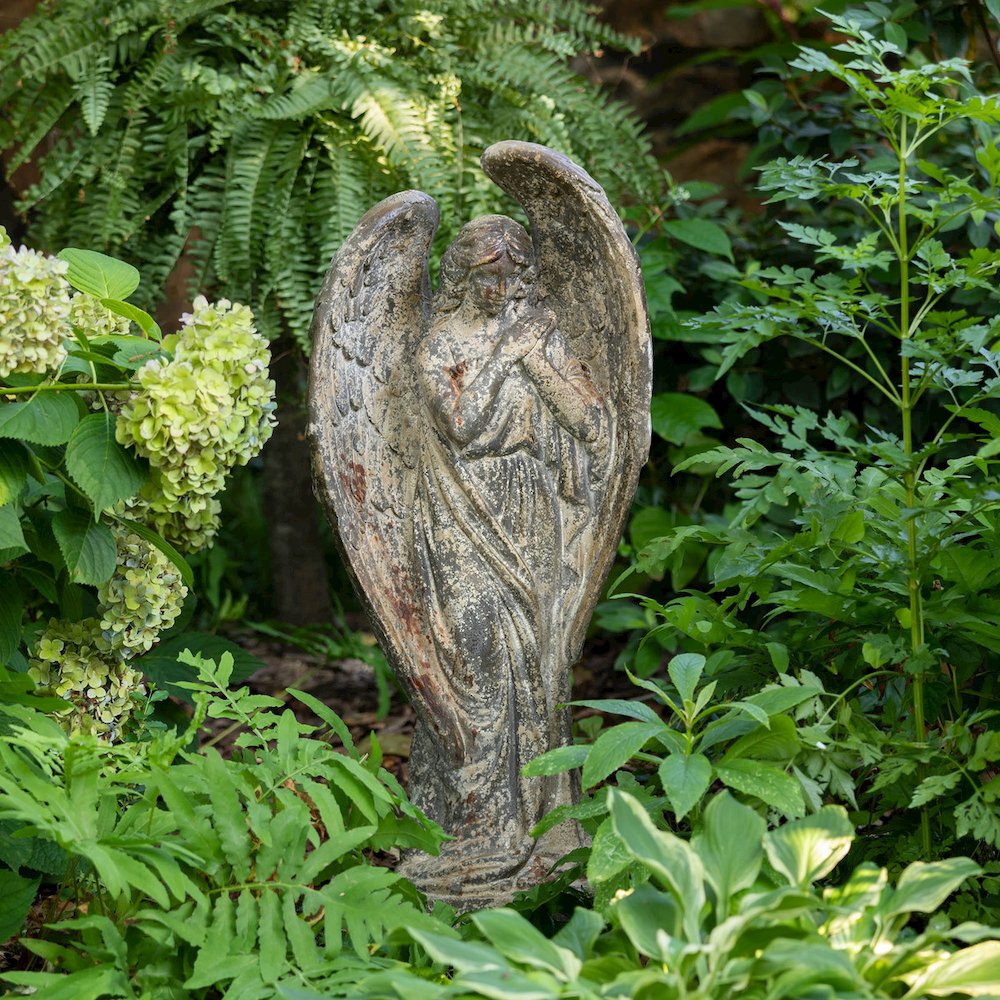 Tariel Garden Angel Statue. Picture 1