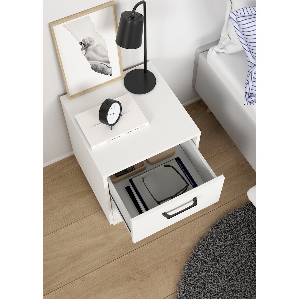 2 Drawer Nightstand. Picture 2