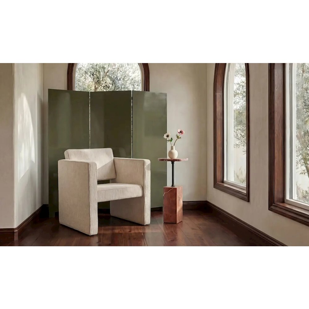 Garbo Screen Deep Olive Lacquer. Picture 3