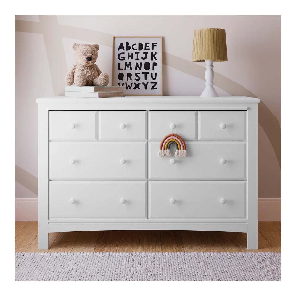 Graco Benton 6 Drawer Dresser - White. Picture 3