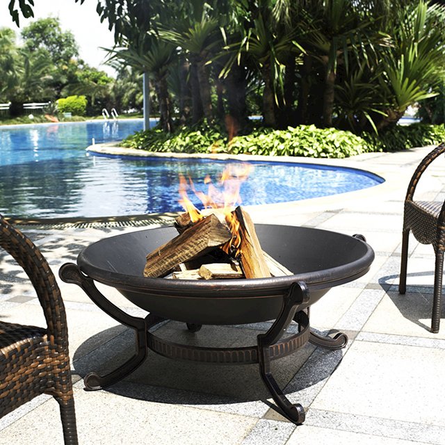 Ashland Outdoor Fire Pit. Picture 3